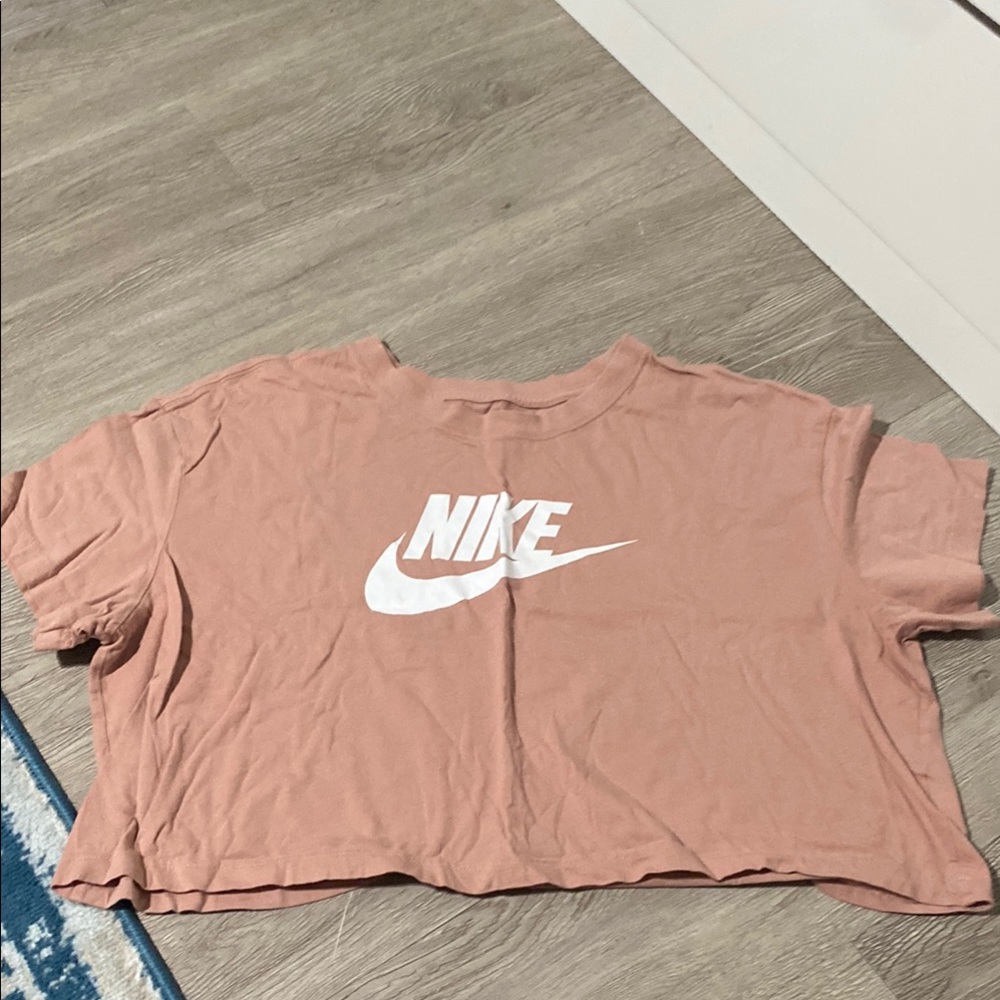 Nike Women's Pink Crop Top